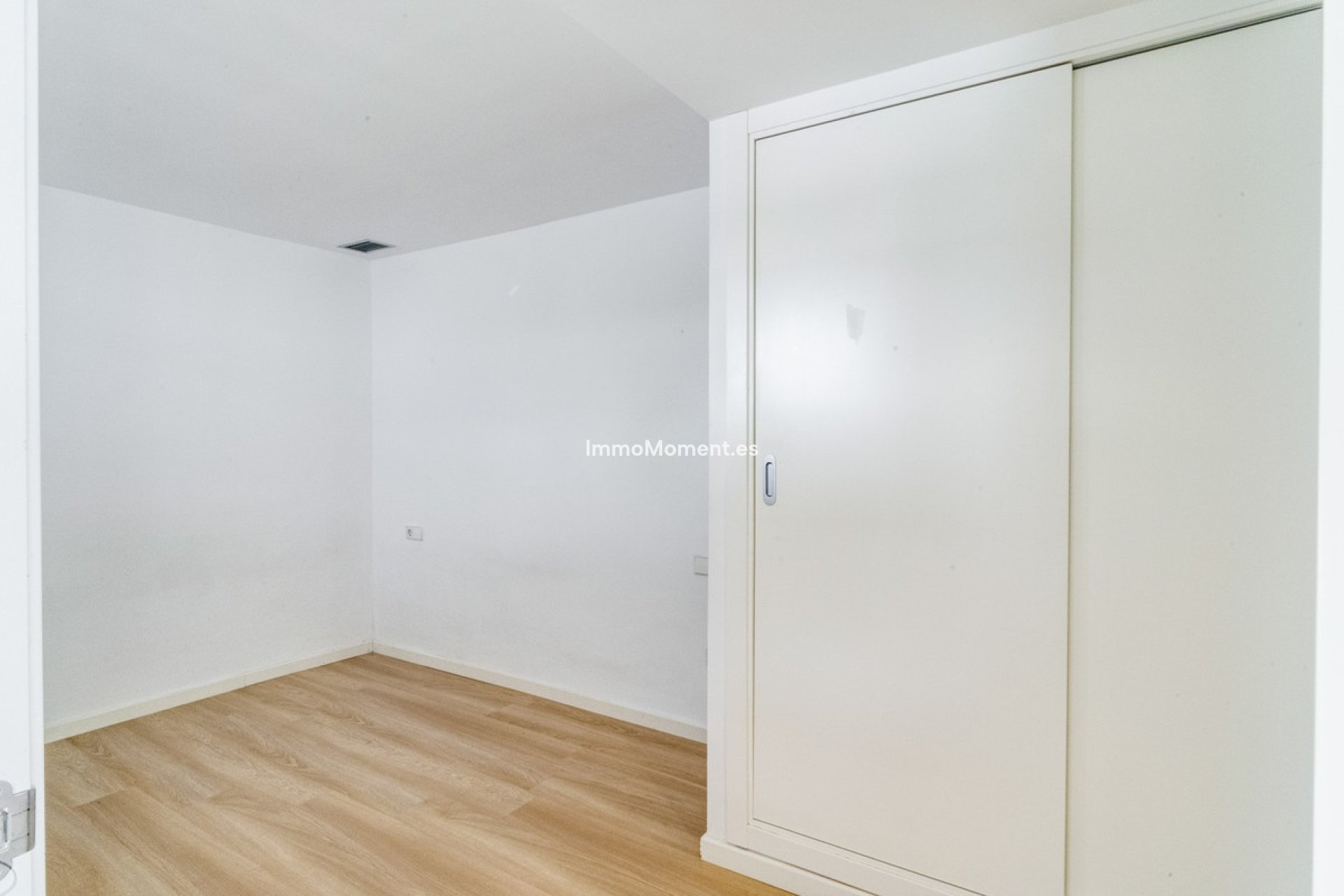 Resale - Apartment - Marbella - Puerto Banús