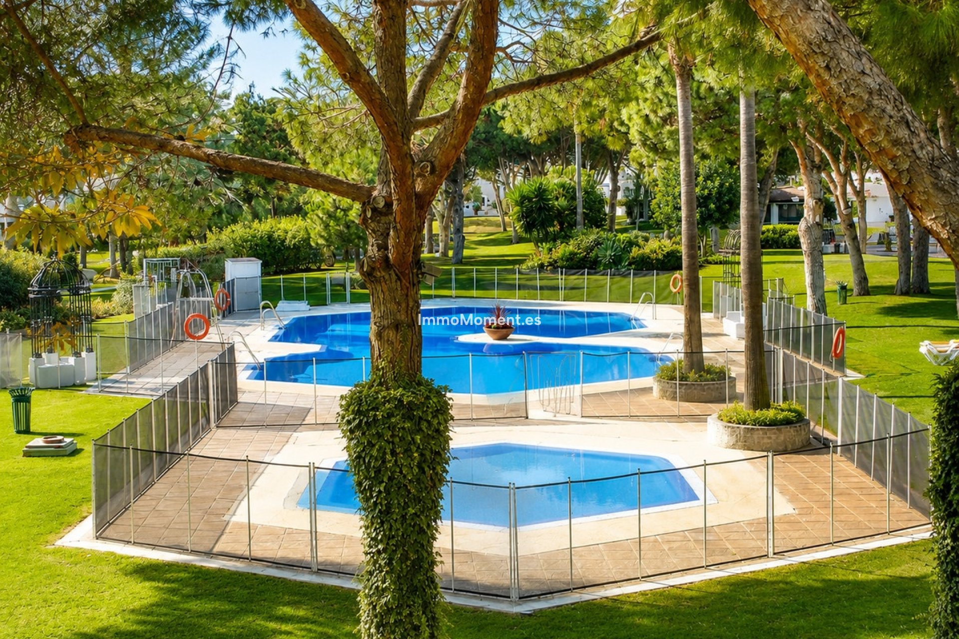 Resale - Apartment - Marbella - Puerto Banús