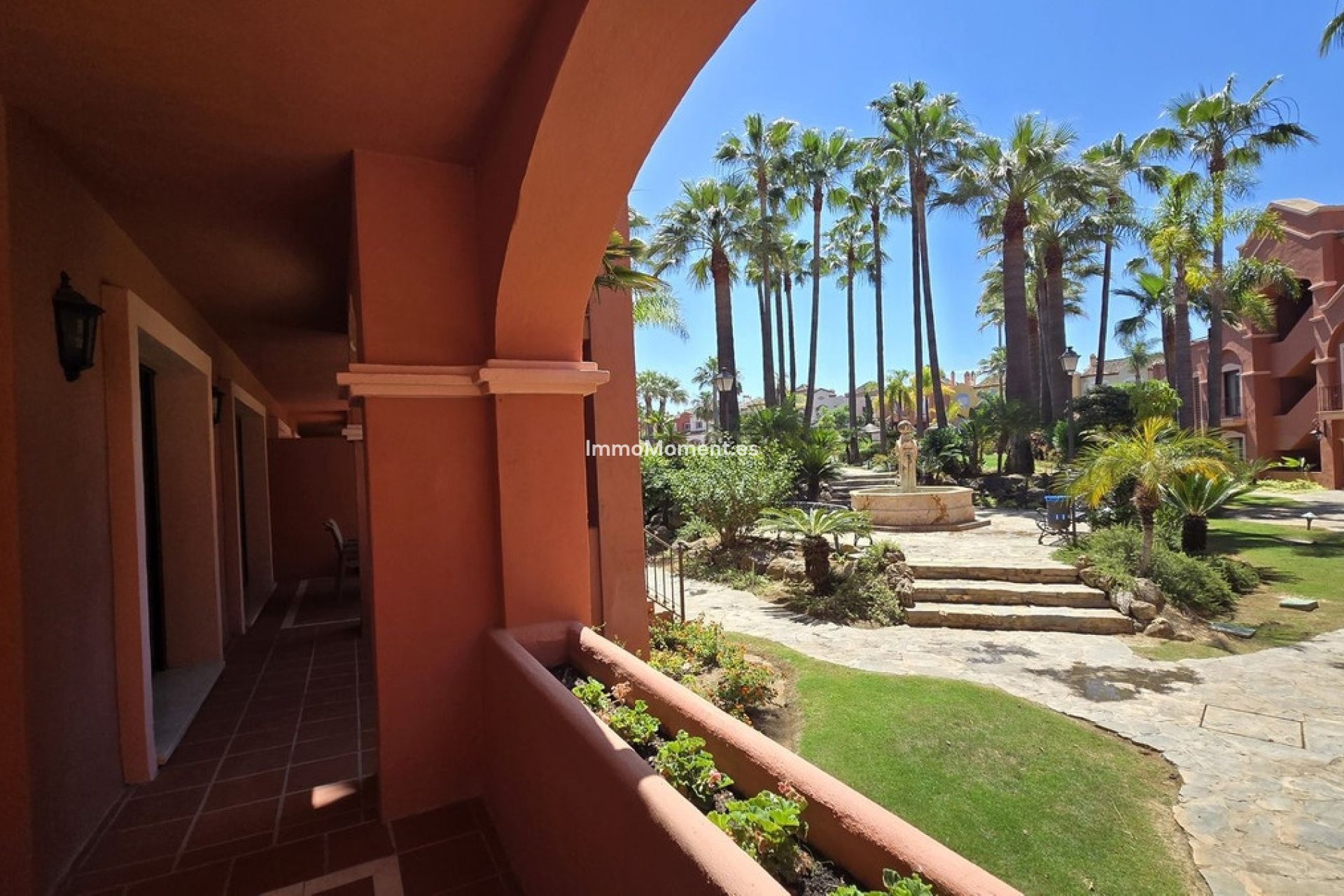 Resale - Apartment - Marbella - Puerto Banús