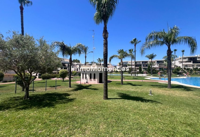 Resale - Apartment - Marbella - Puerto Banús