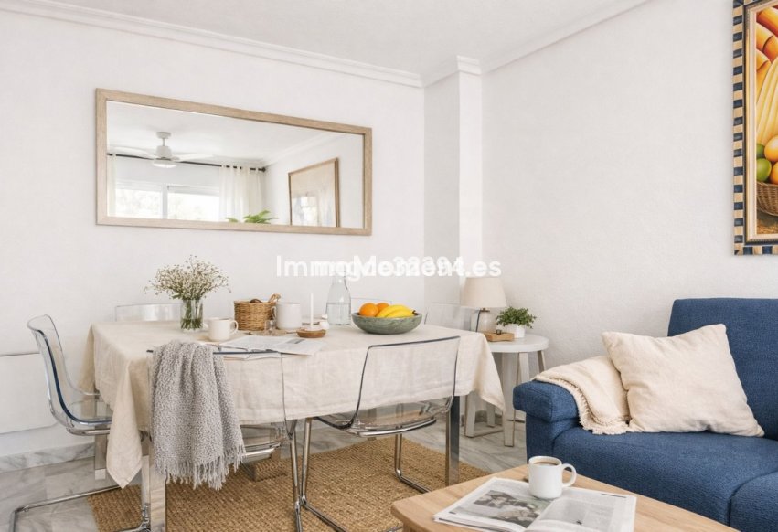 Resale - Apartment - Marbella - Puerto Banús