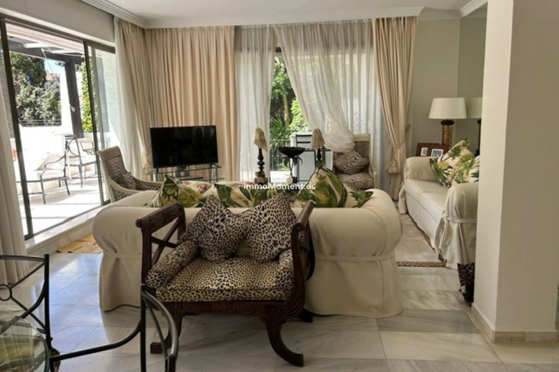 Resale - Apartment - Marbella - Puerto Banús