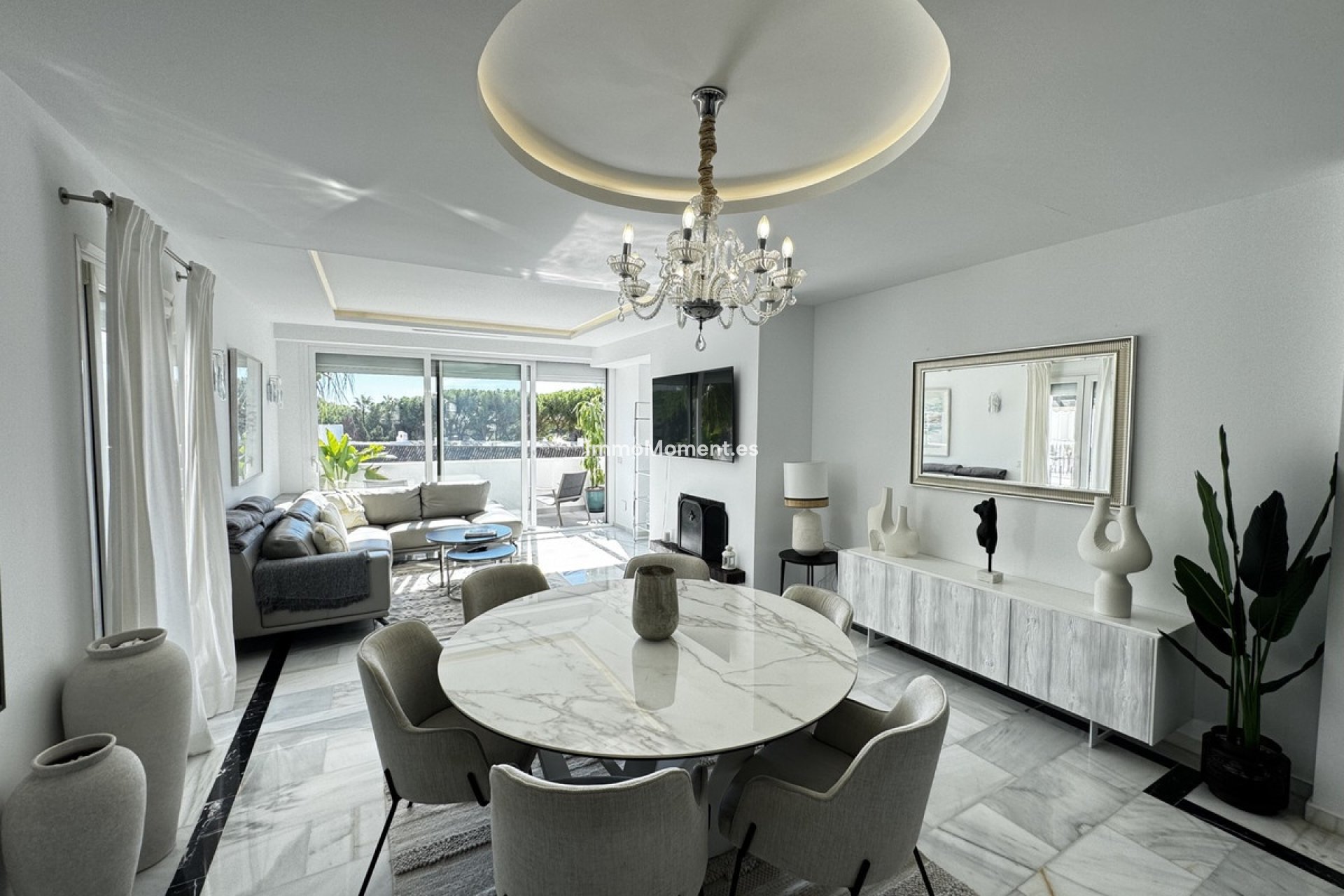 Resale - Apartment - Marbella - Puerto Banús