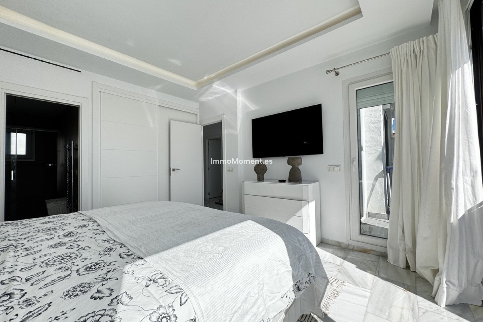 Resale - Apartment - Marbella - Puerto Banús
