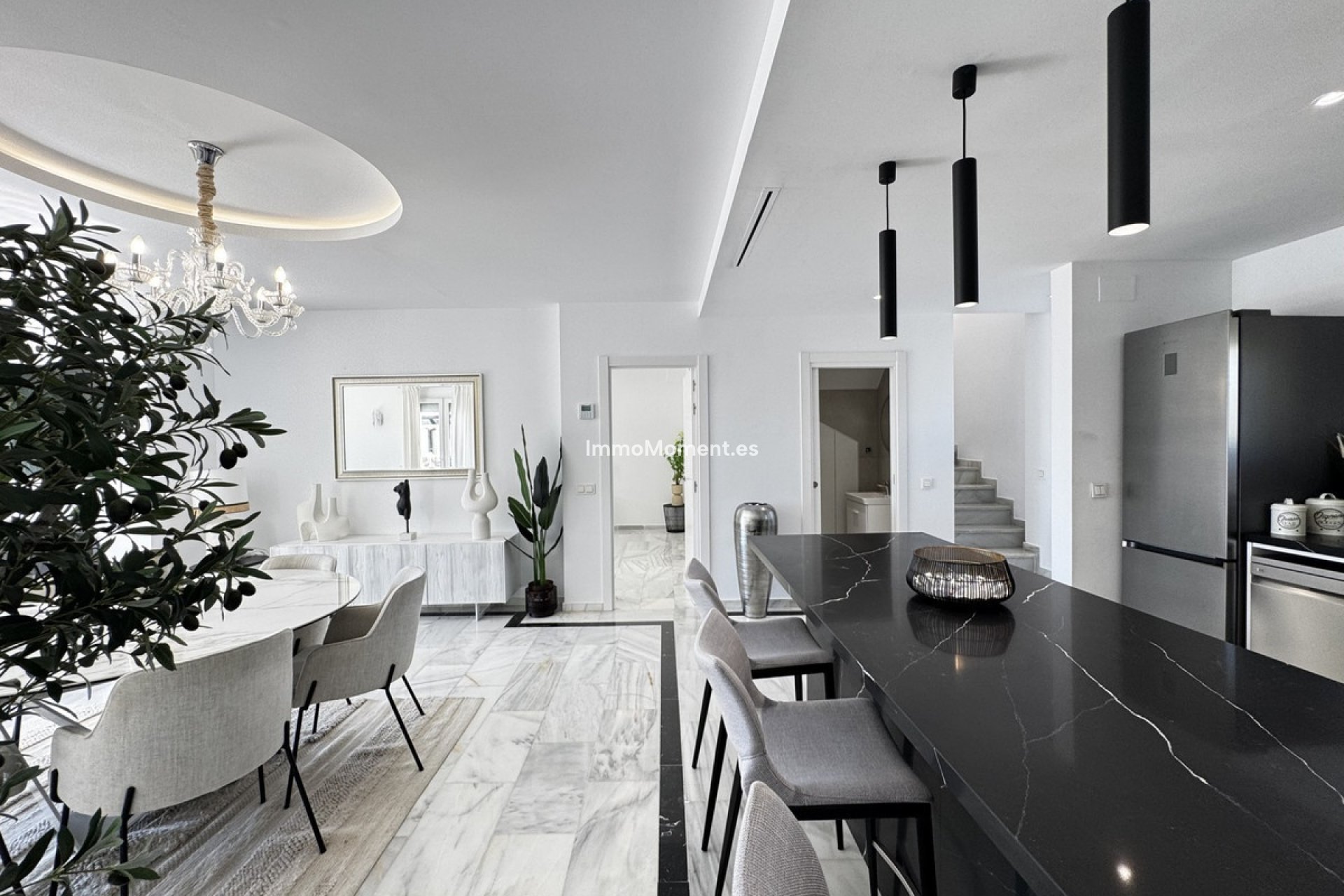Resale - Apartment - Marbella - Puerto Banús