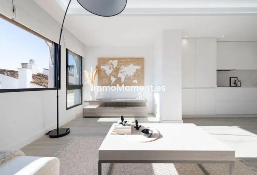 Resale - Apartment - Marbella - Puerto Banús
