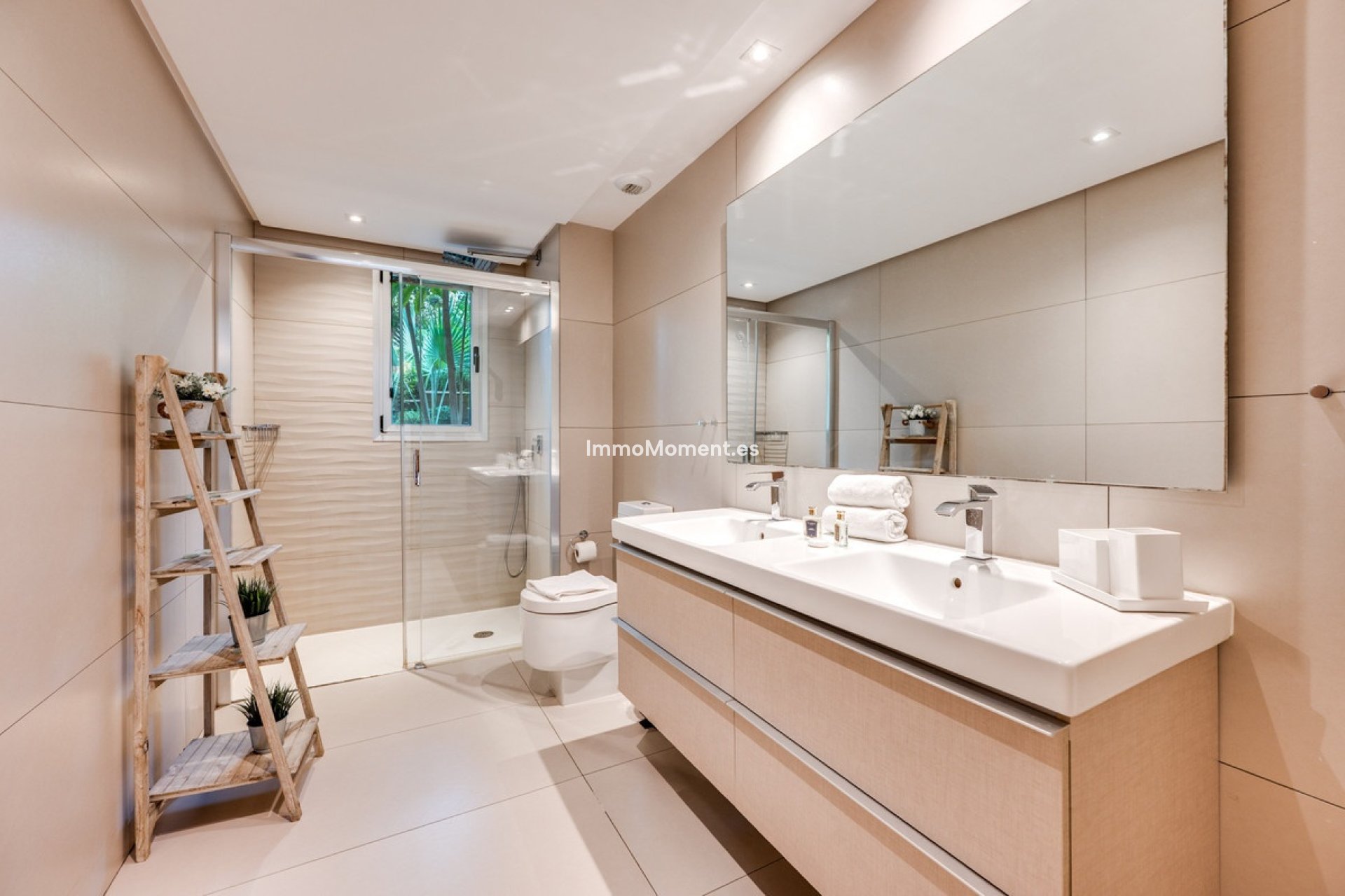 Resale - Apartment - Marbella - Puerto Banús
