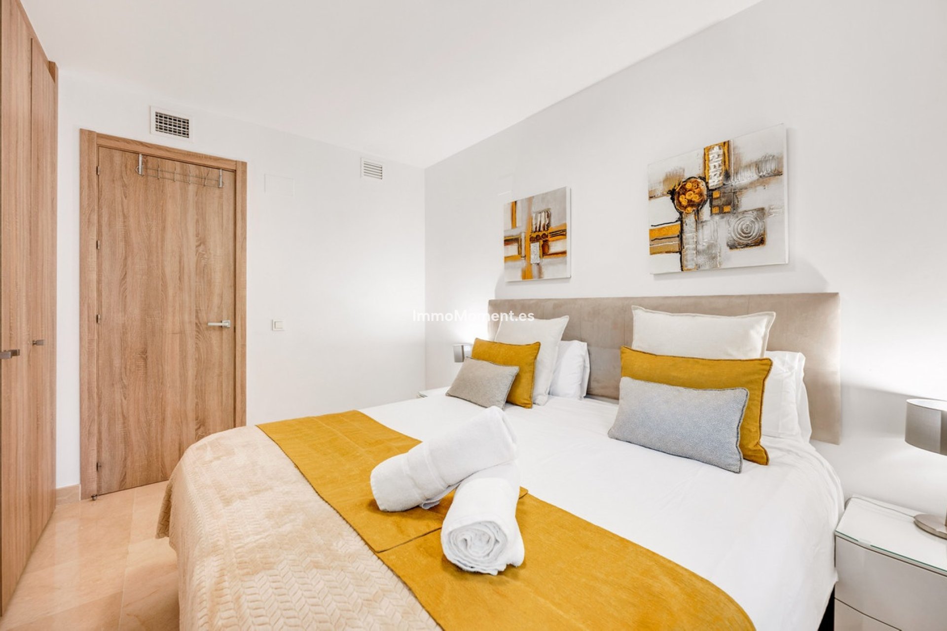 Resale - Apartment - Marbella - Puerto Banús