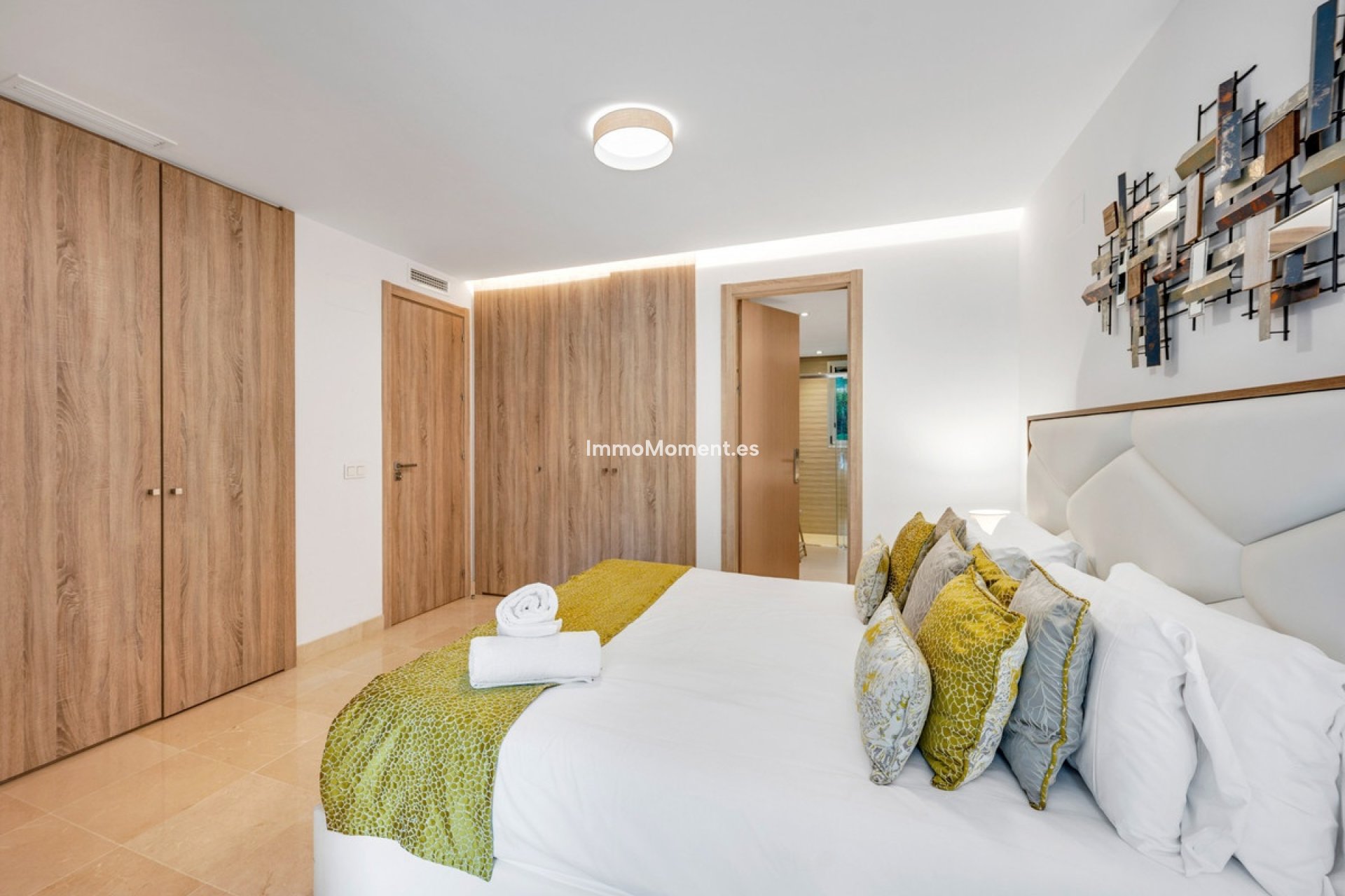 Resale - Apartment - Marbella - Puerto Banús