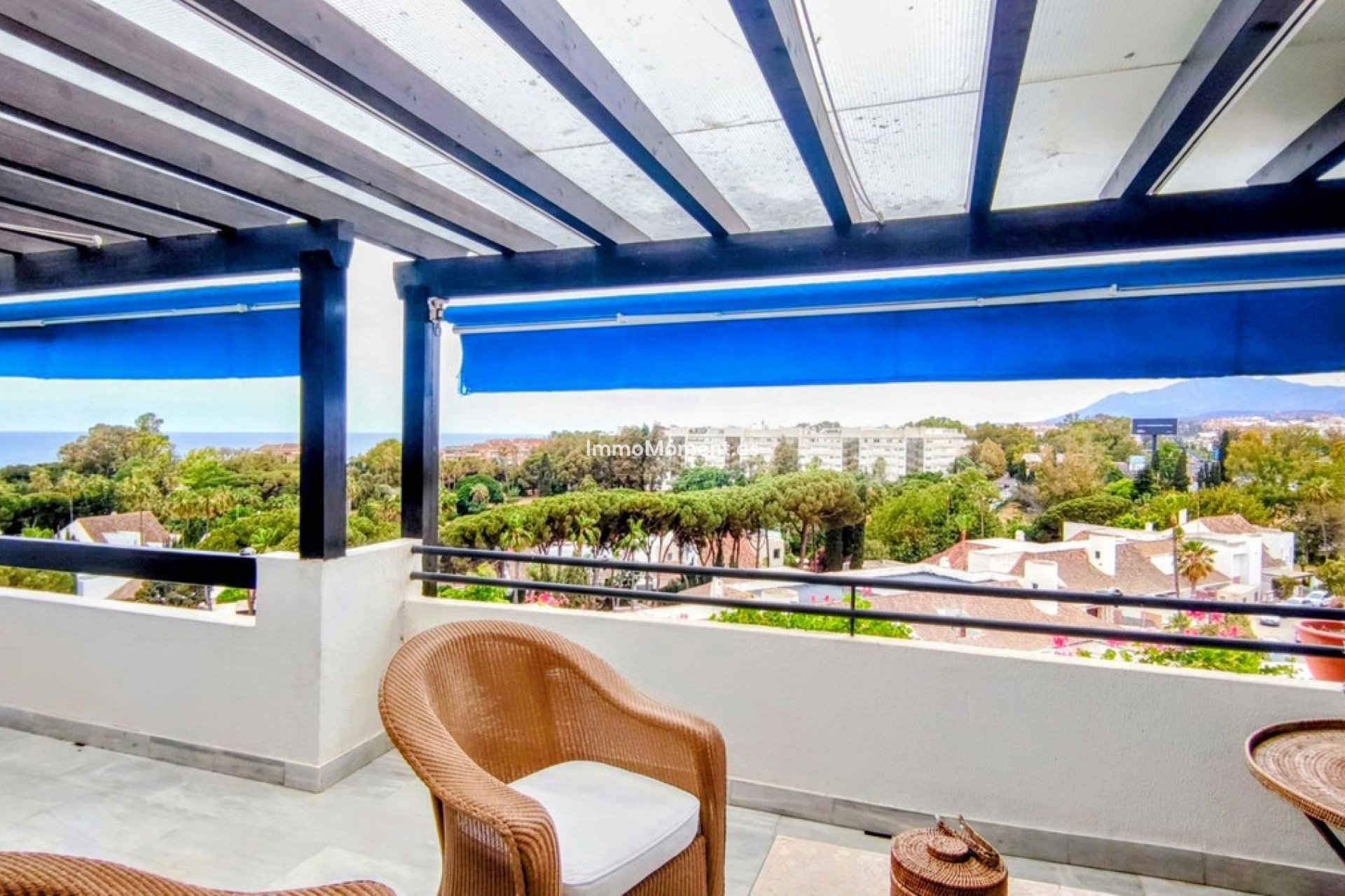 Resale - Apartment - Marbella - Puerto Banús