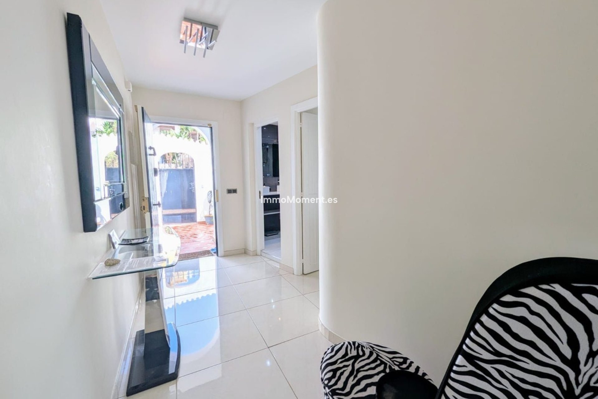 Resale - Apartment - Marbella - Puerto de Cabopino