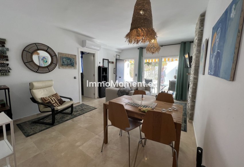 Resale - Apartment - Marbella - Puerto de Cabopino