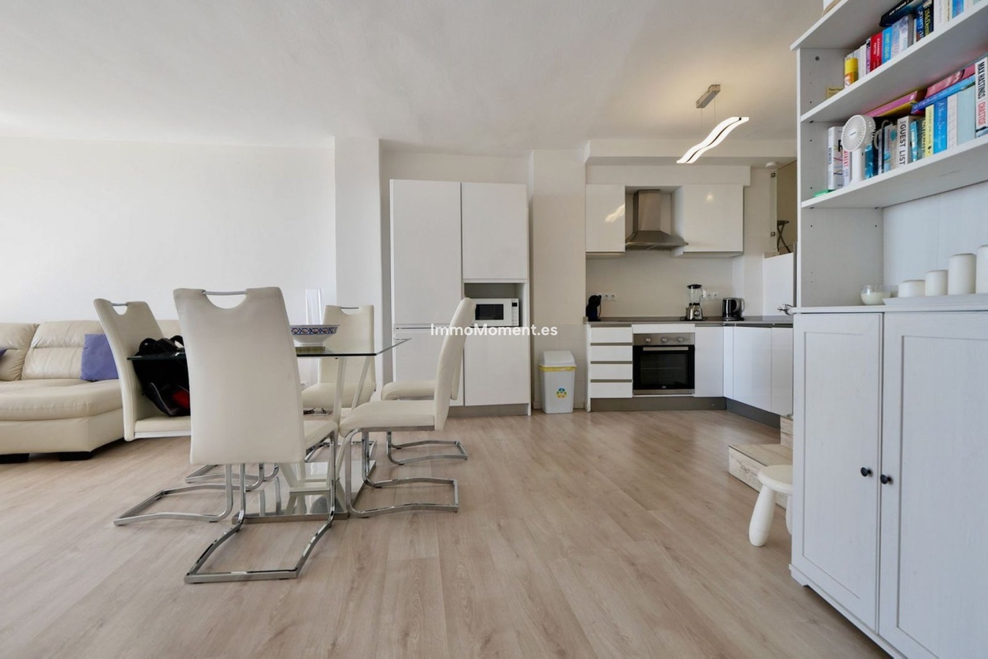 Resale - Apartment - Marbella - Puerto de Cabopino