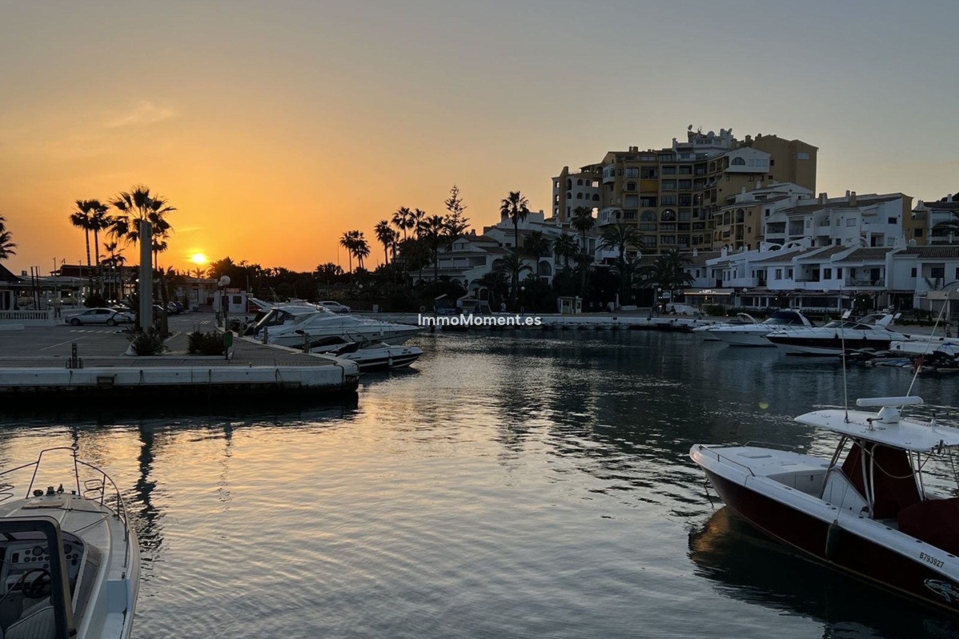 Resale - Apartment - Marbella - Puerto de Cabopino