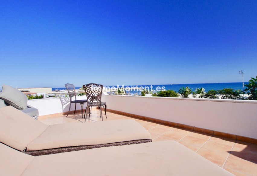 Resale - Apartment - Marbella - Puerto de Cabopino