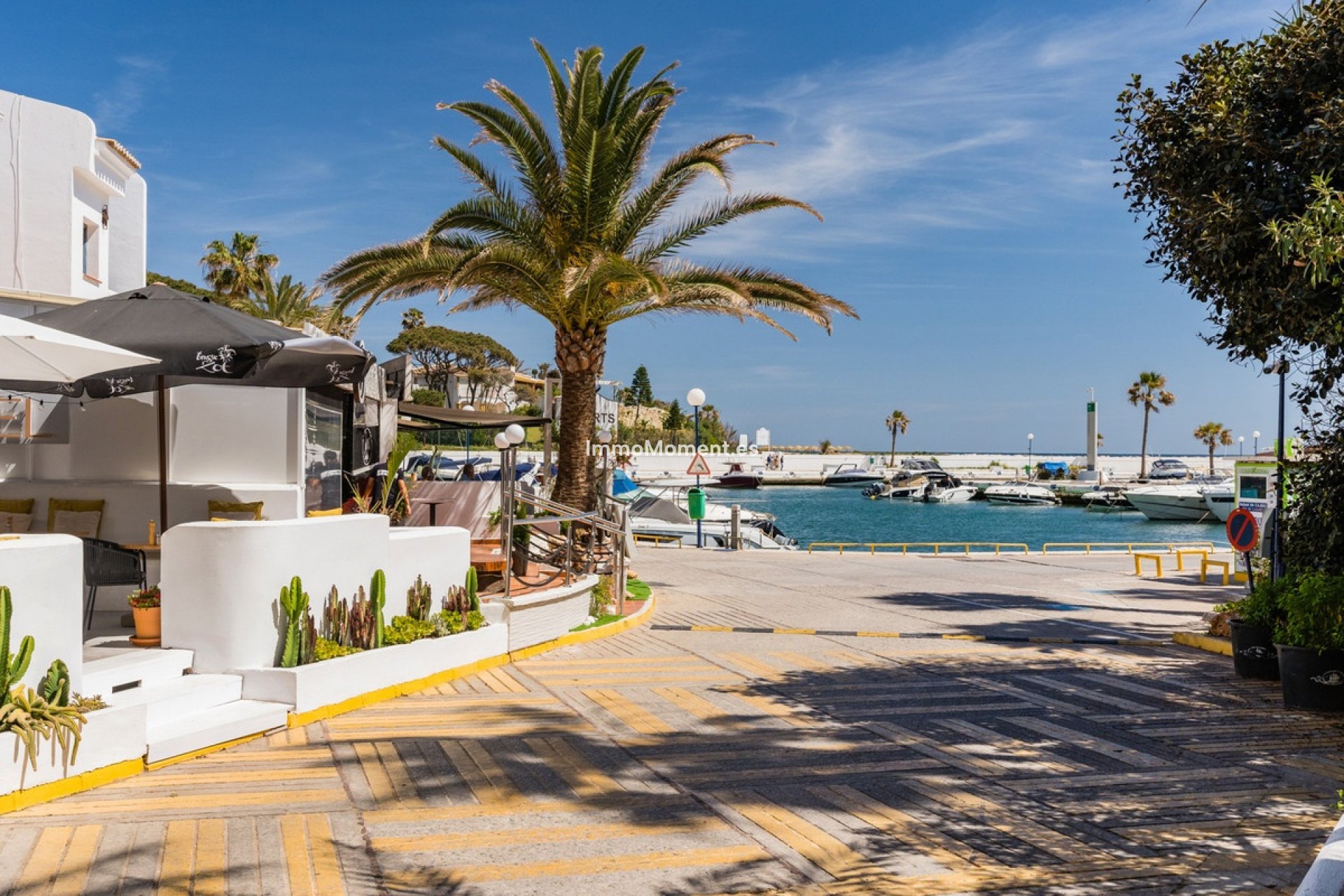 Resale - Apartment - Marbella - Puerto de Cabopino