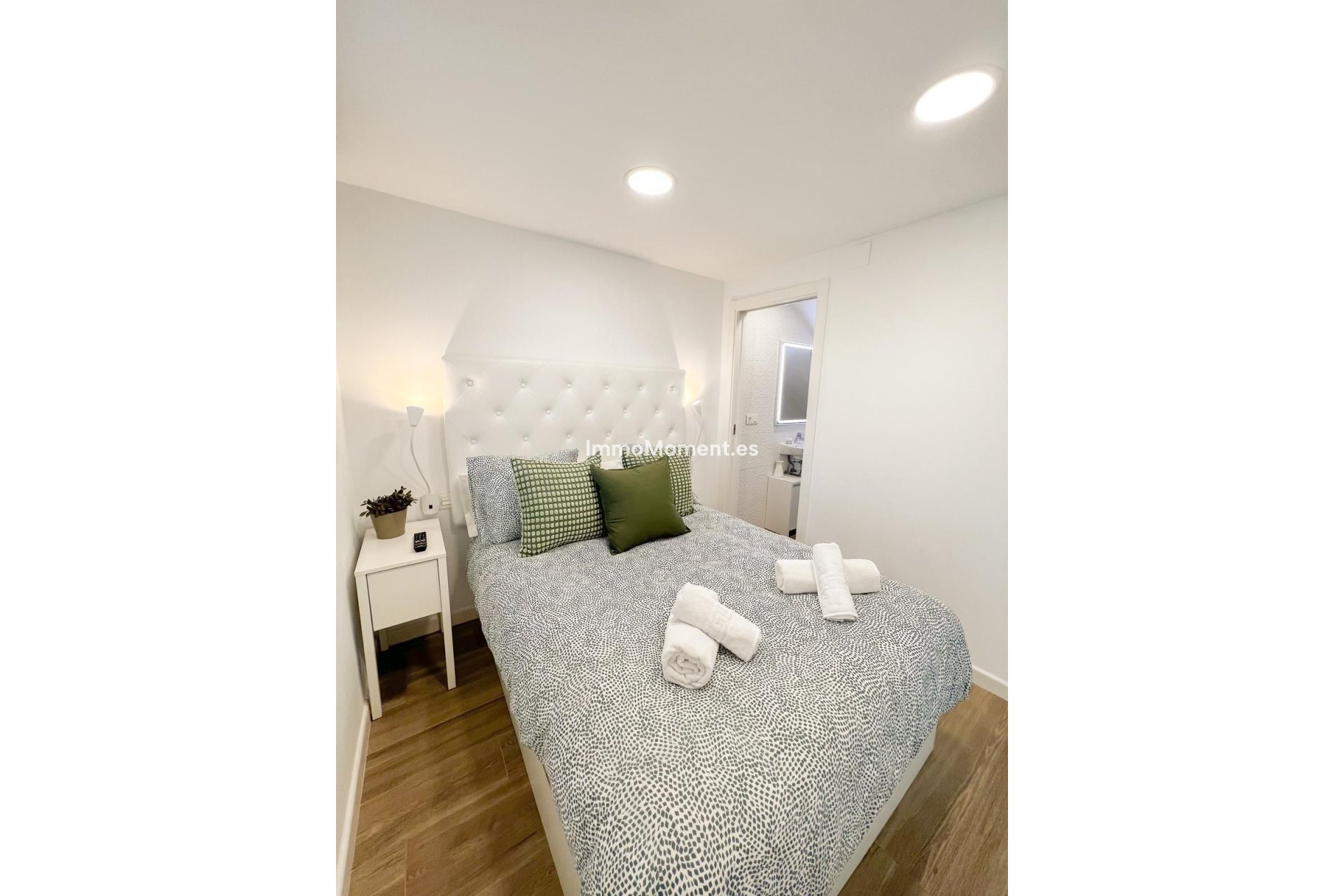 Resale - Apartment - Marbella - Reserva de Marbella