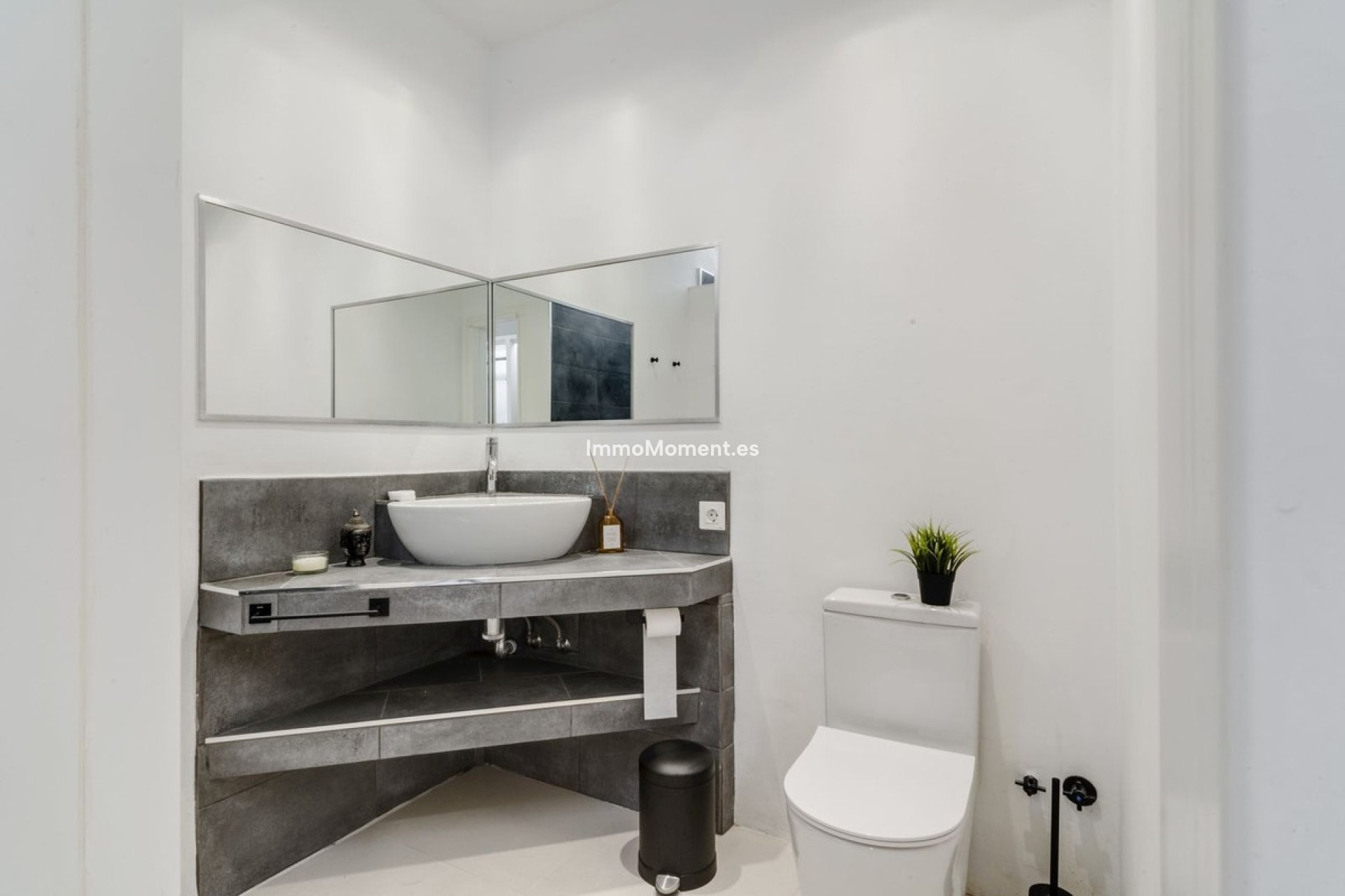 Resale - Apartment - Marbella - Reserva de Marbella