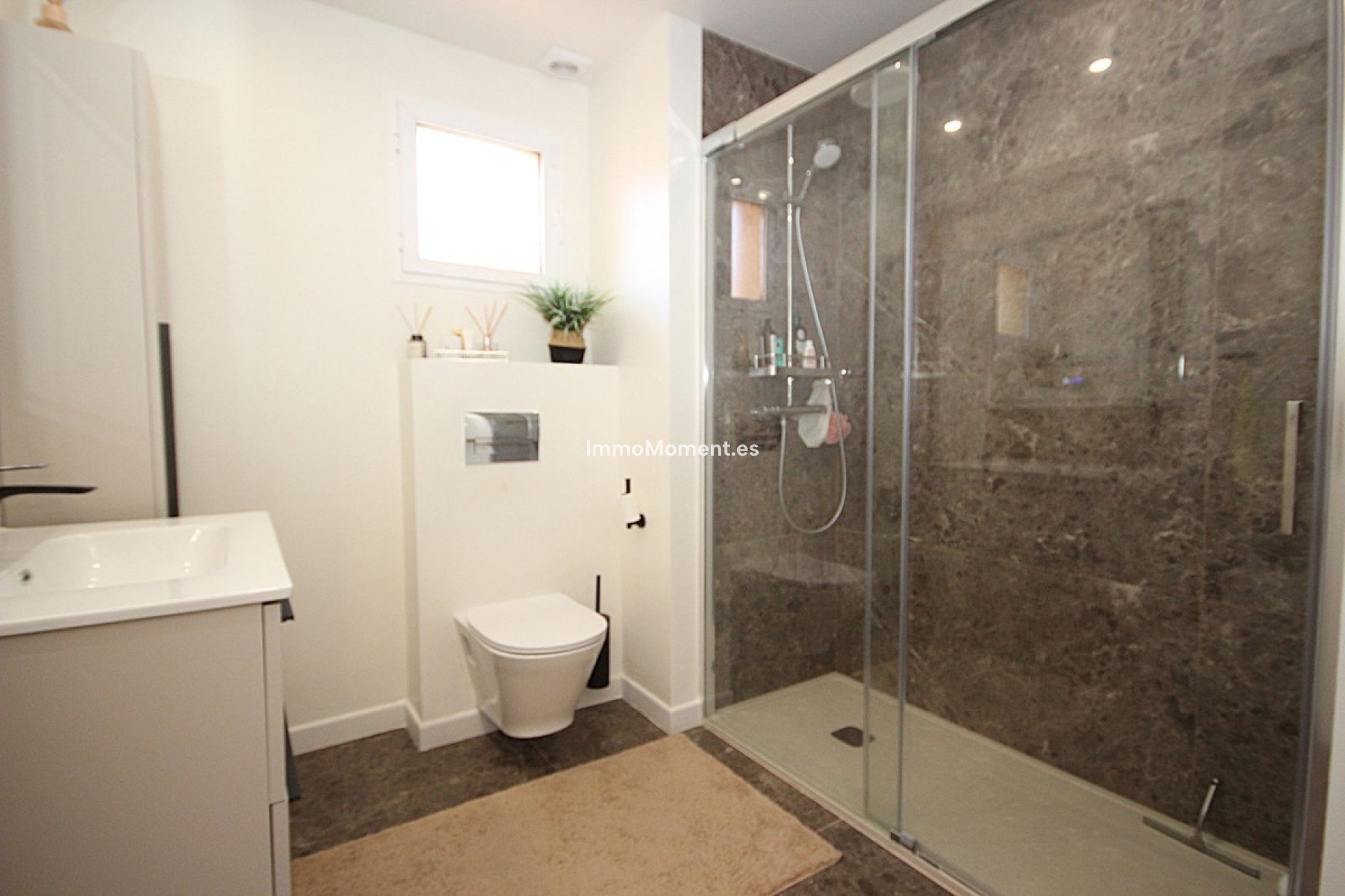 Resale - Apartment - Marbella - Reserva de Marbella