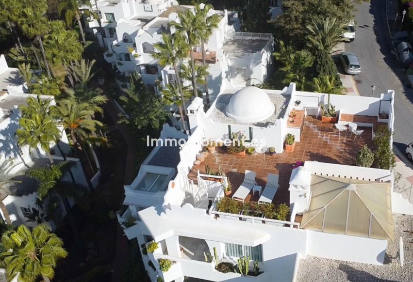 Resale - Apartment - Marbella - Reserva de Marbella