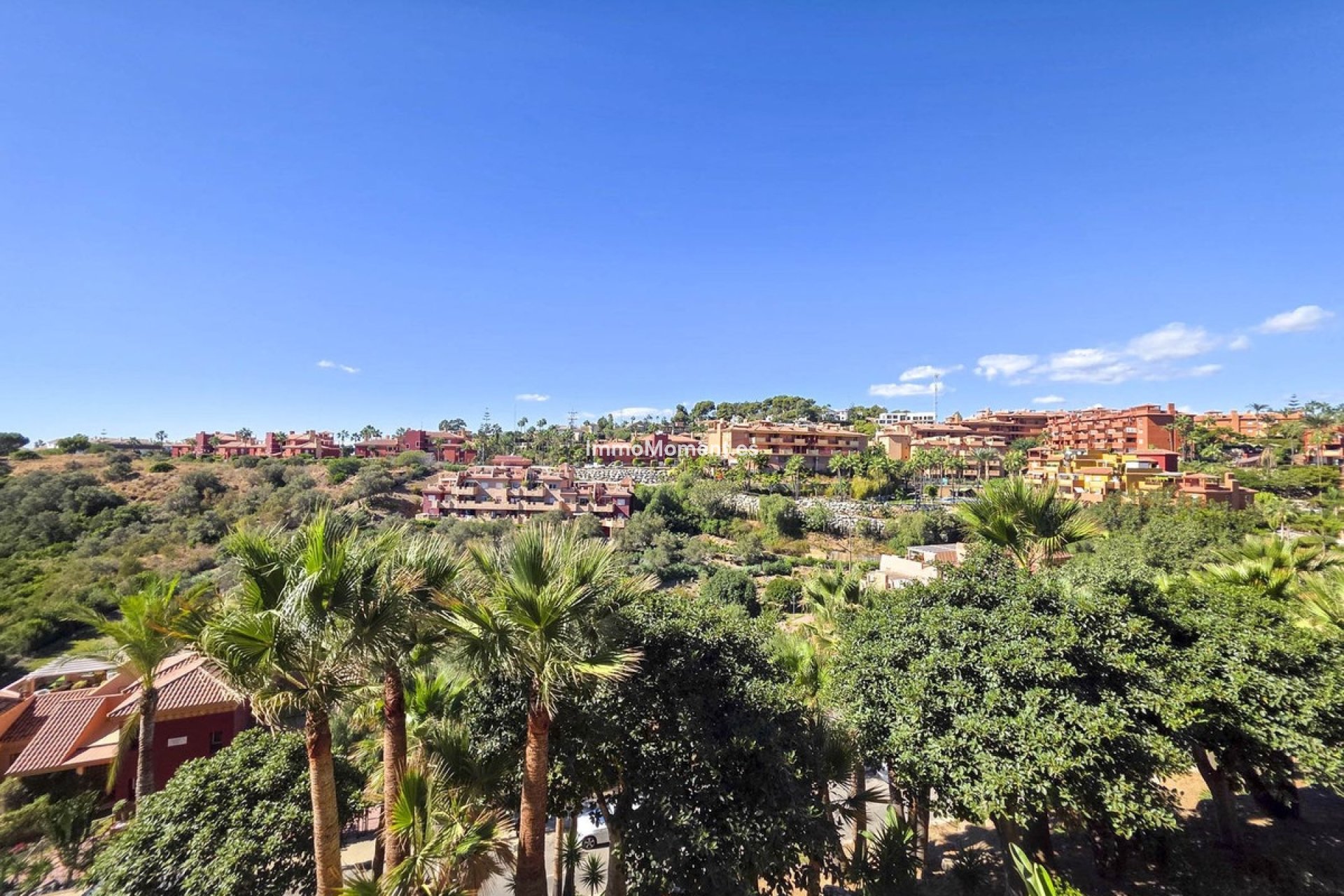 Resale - Apartment - Marbella - Reserva de Marbella