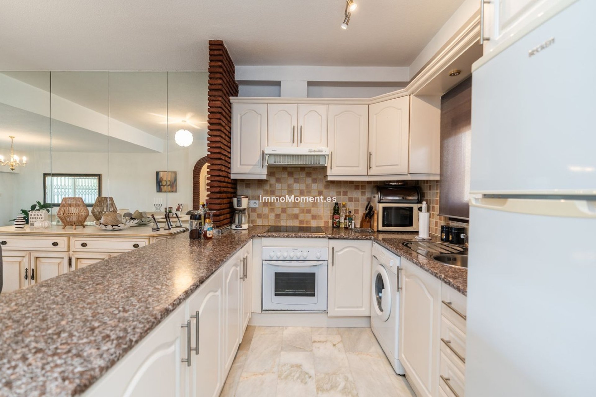 Resale - Apartment - Marbella - Reserva de Marbella