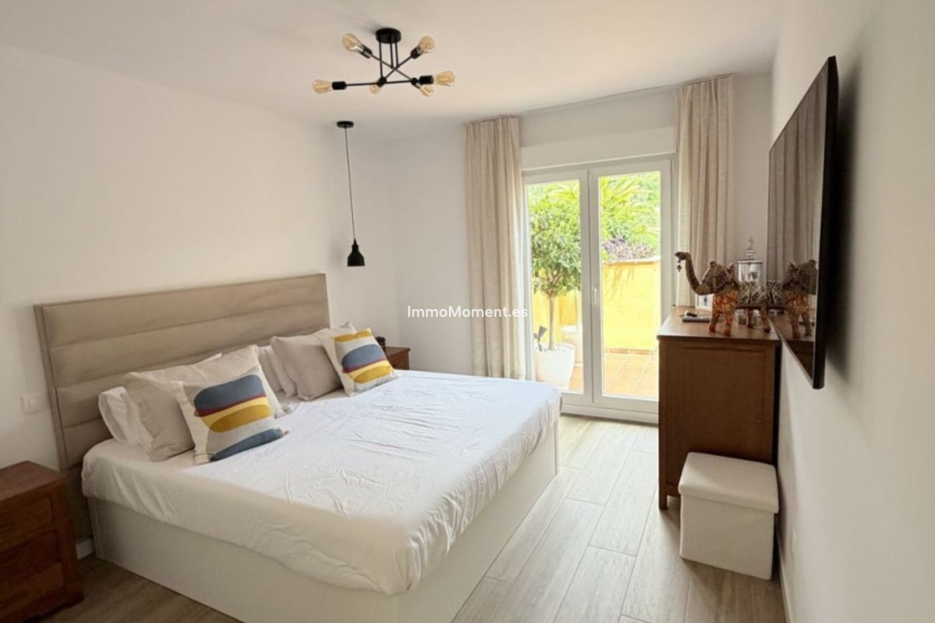 Resale - Apartment - Marbella - Reserva de Marbella