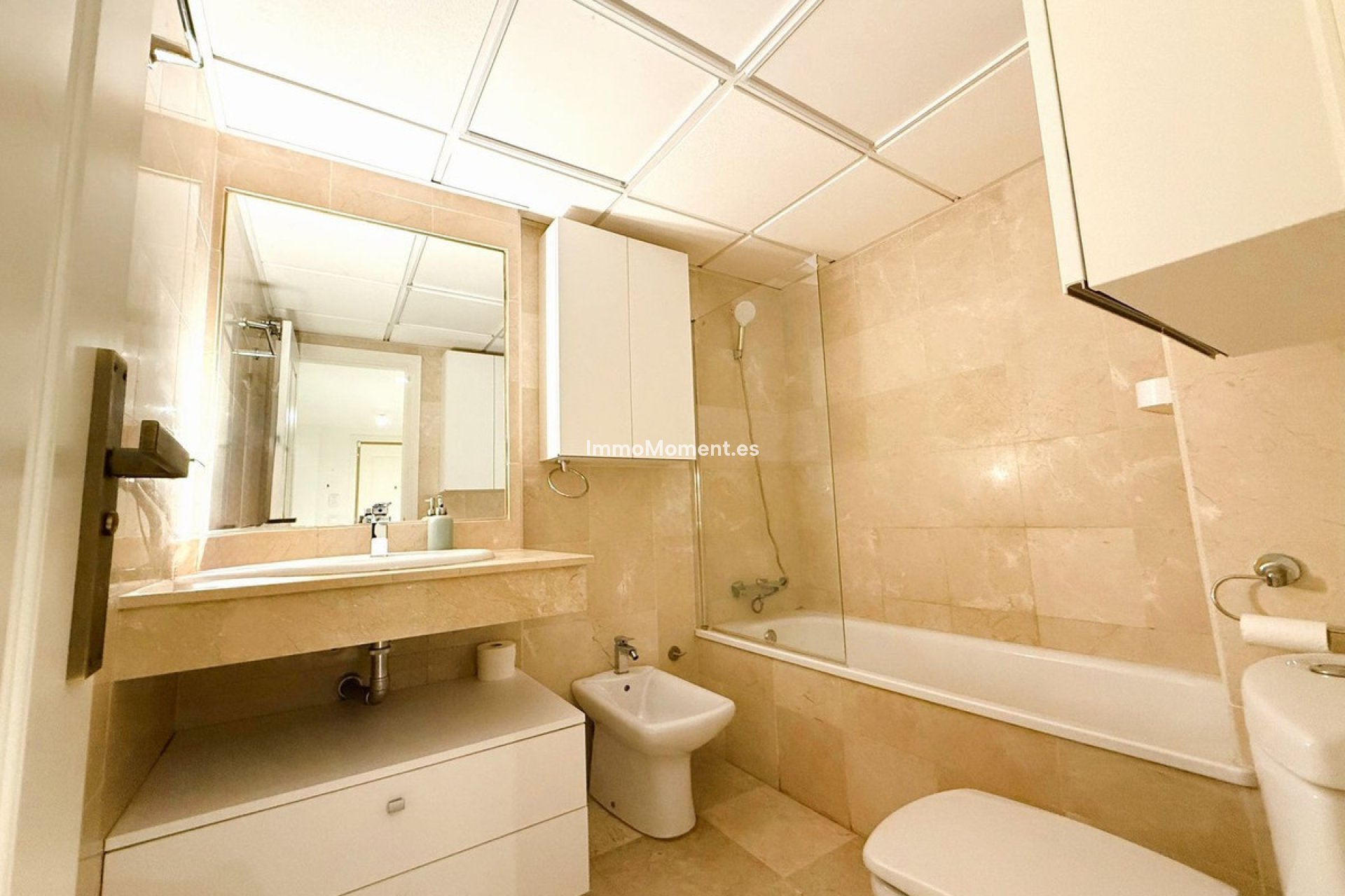 Resale - Apartment - Marbella - Río Real