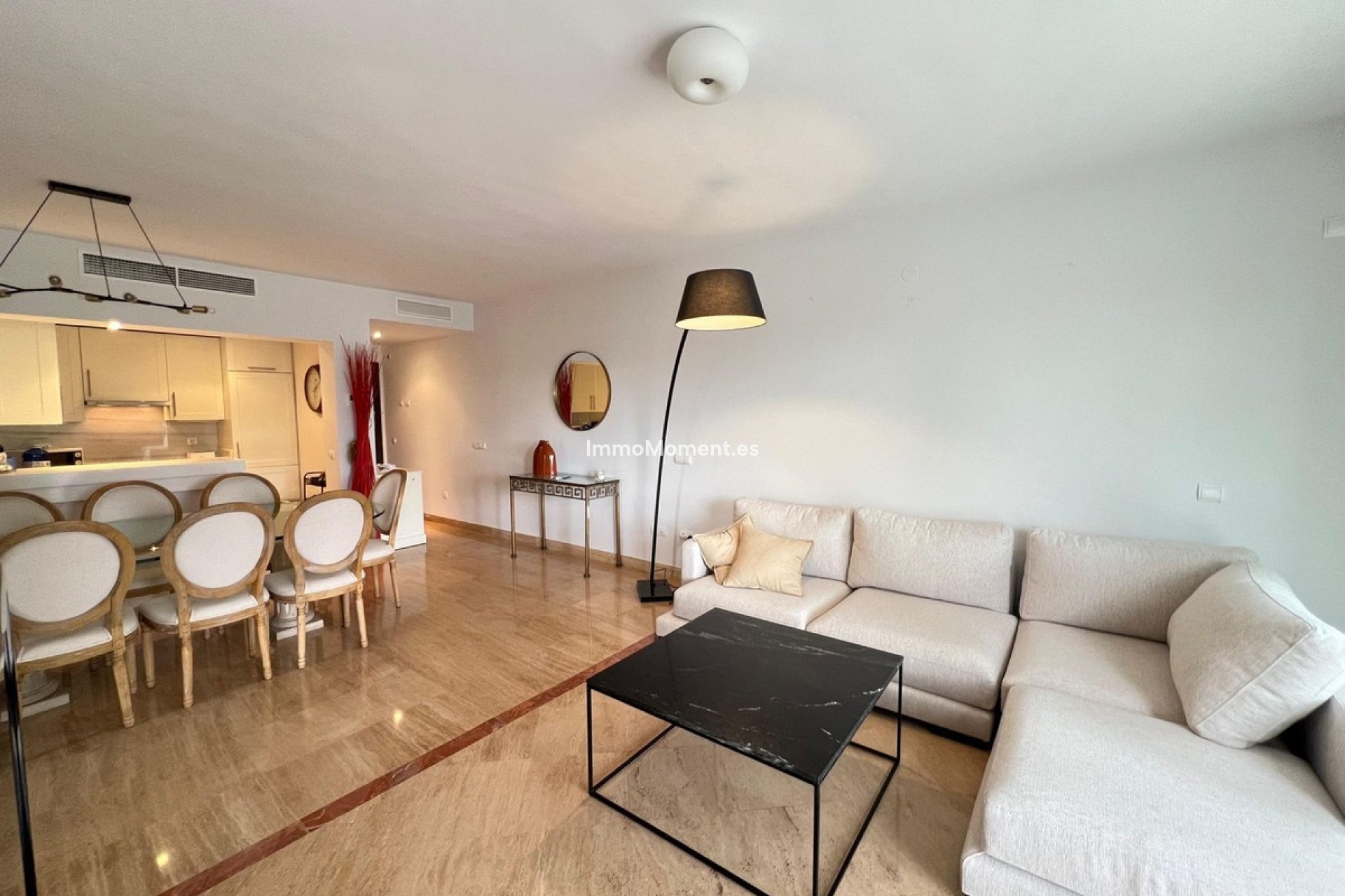 Resale - Apartment - Marbella - Río Real