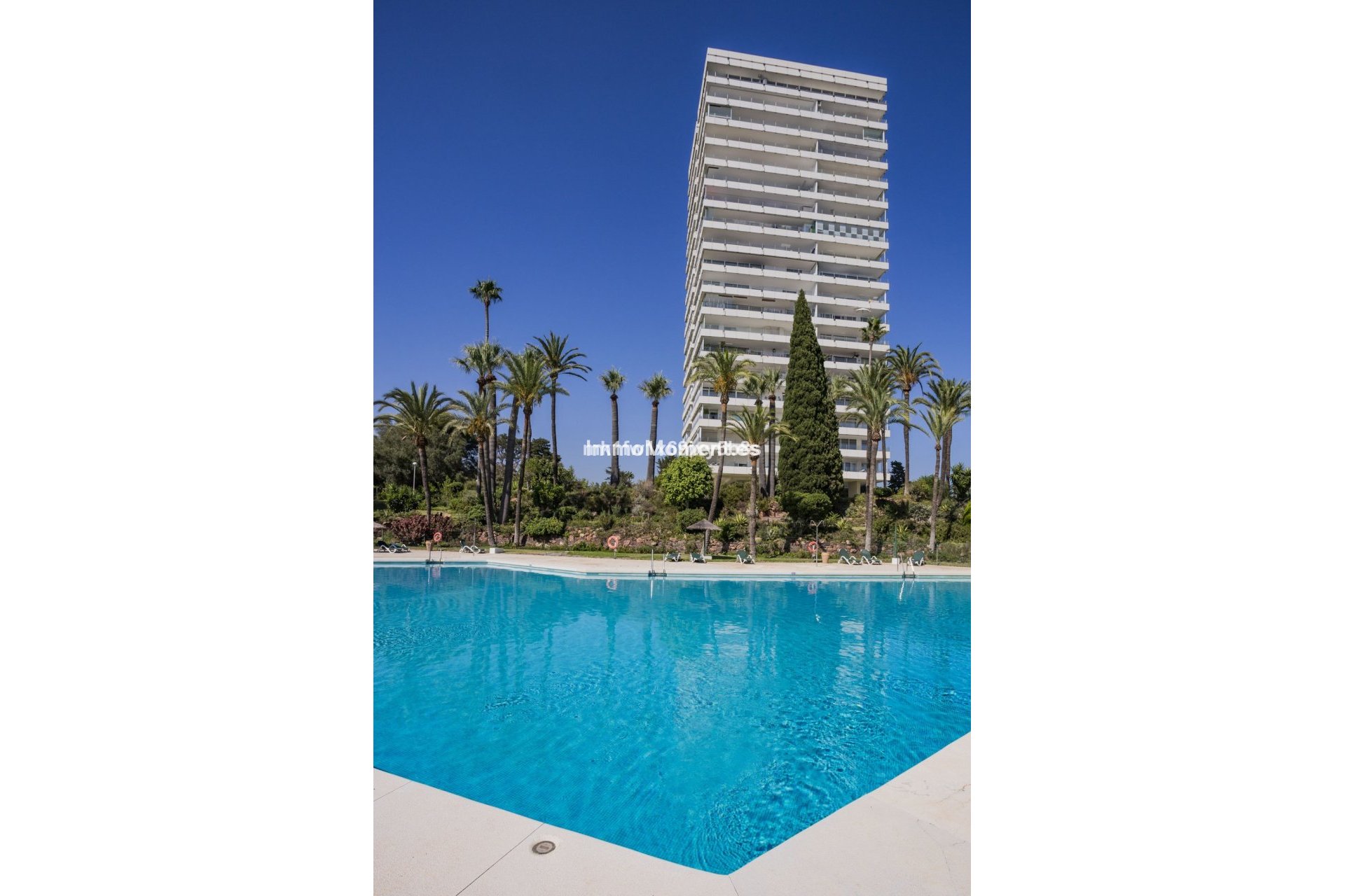 Resale - Apartment - Marbella - Río Real