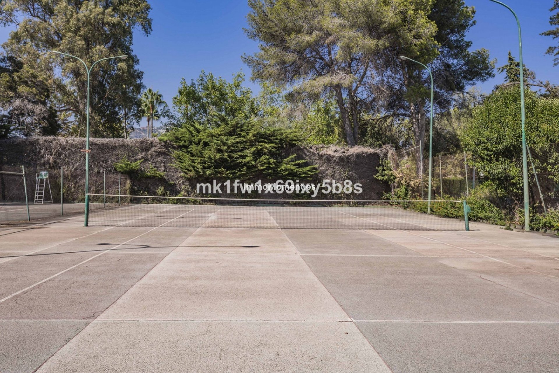 Resale - Apartment - Marbella - Río Real