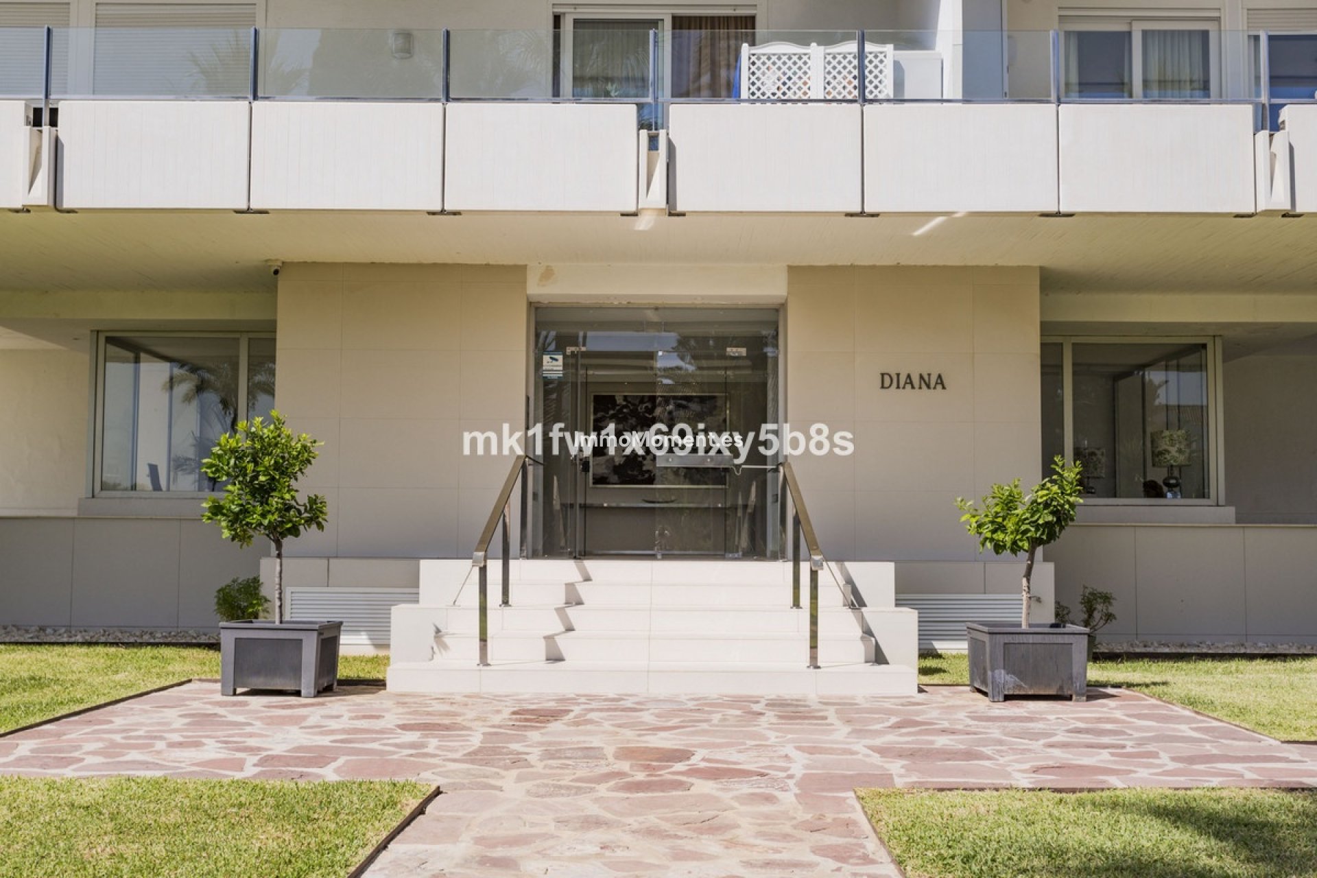 Resale - Apartment - Marbella - Río Real