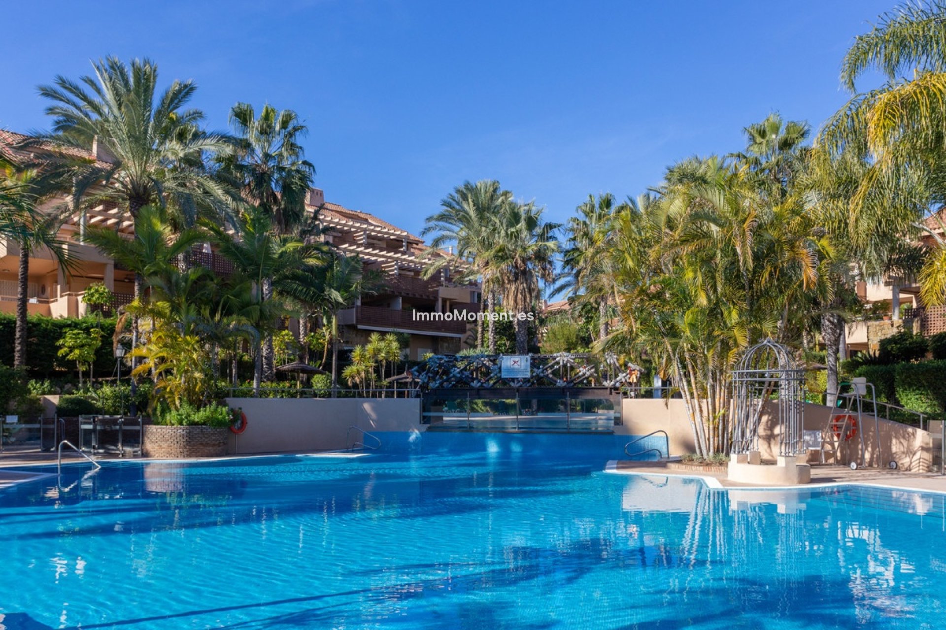 Resale - Apartment - Marbella - Río Real