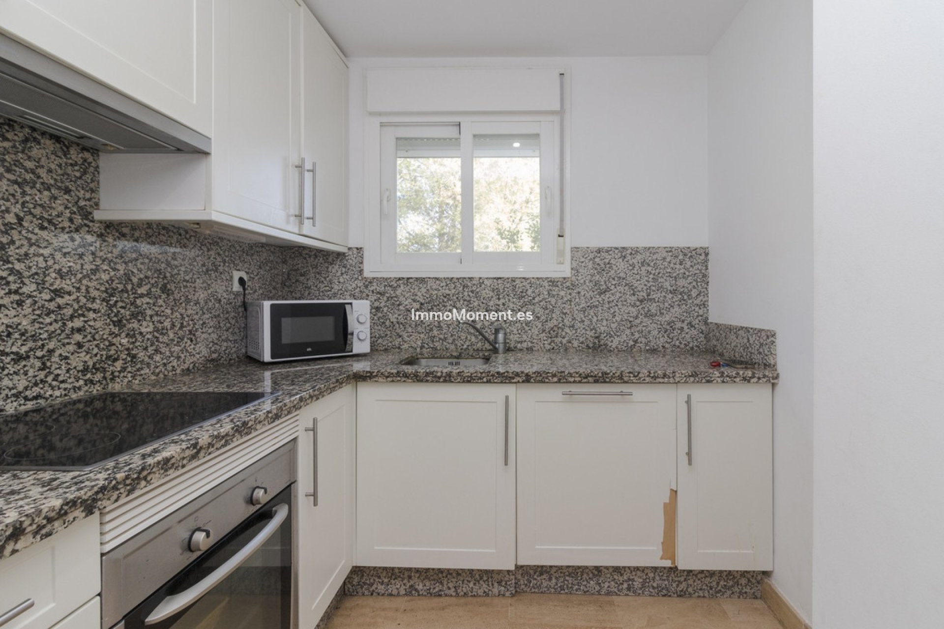 Resale - Apartment - Marbella - Río Real