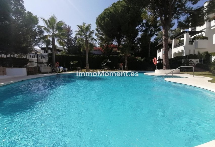 Resale - Apartment - Marbella - Río Real