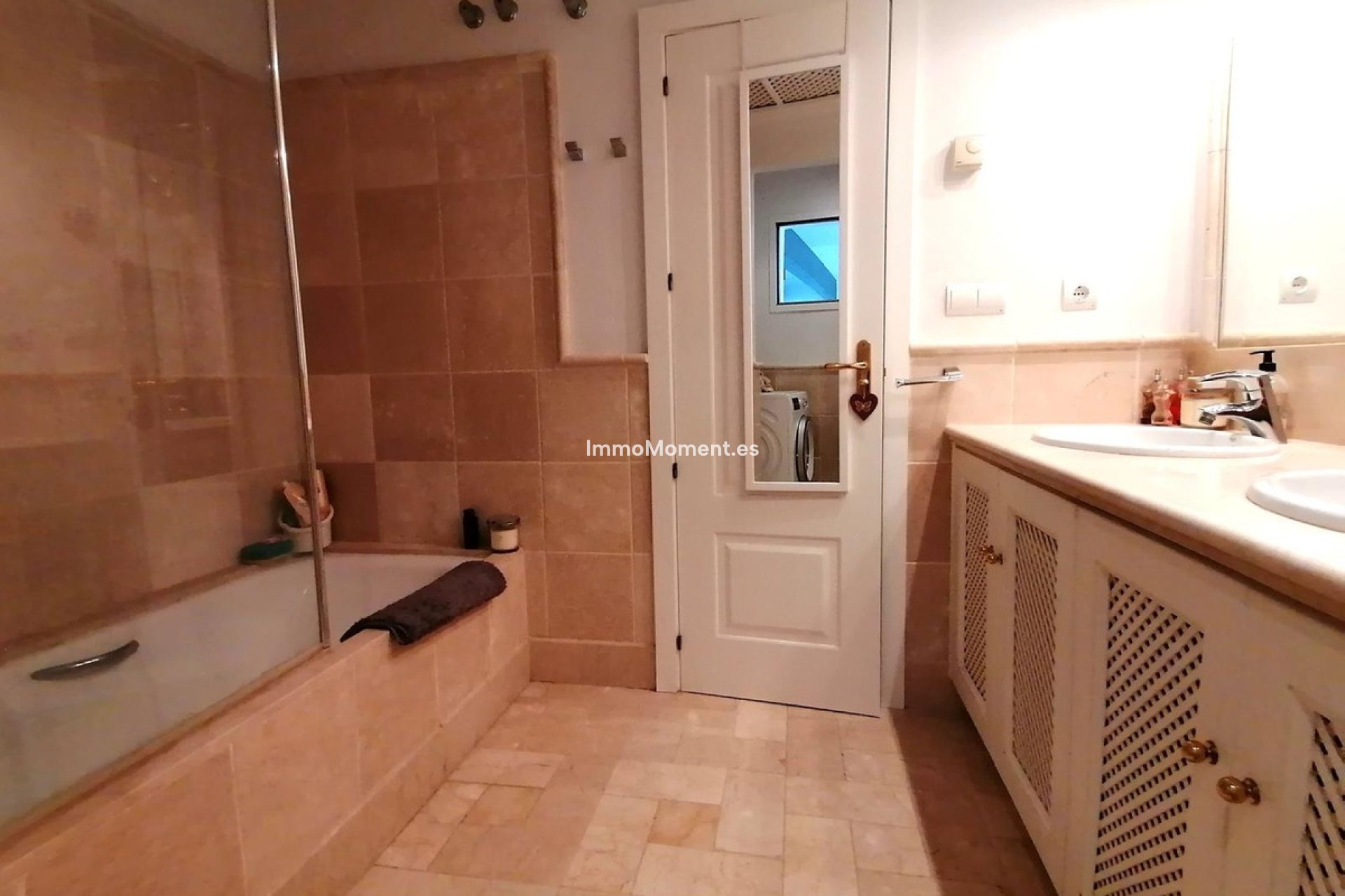 Resale - Apartment - Marbella - Río Real