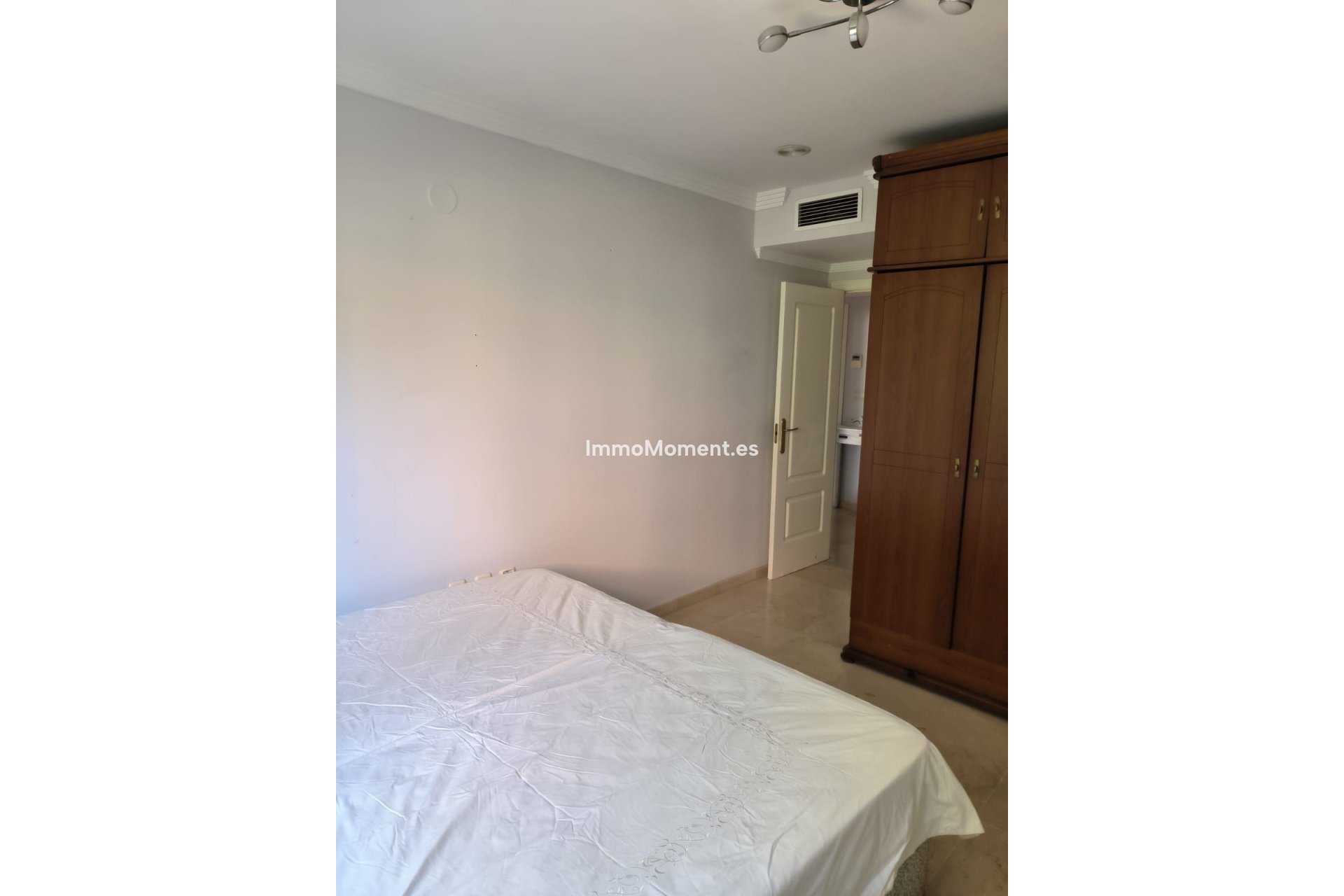 Resale - Apartment - Marbella - Río Real
