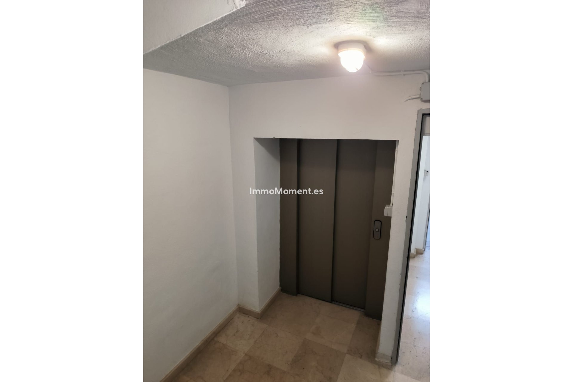 Resale - Apartment - Marbella - Río Real