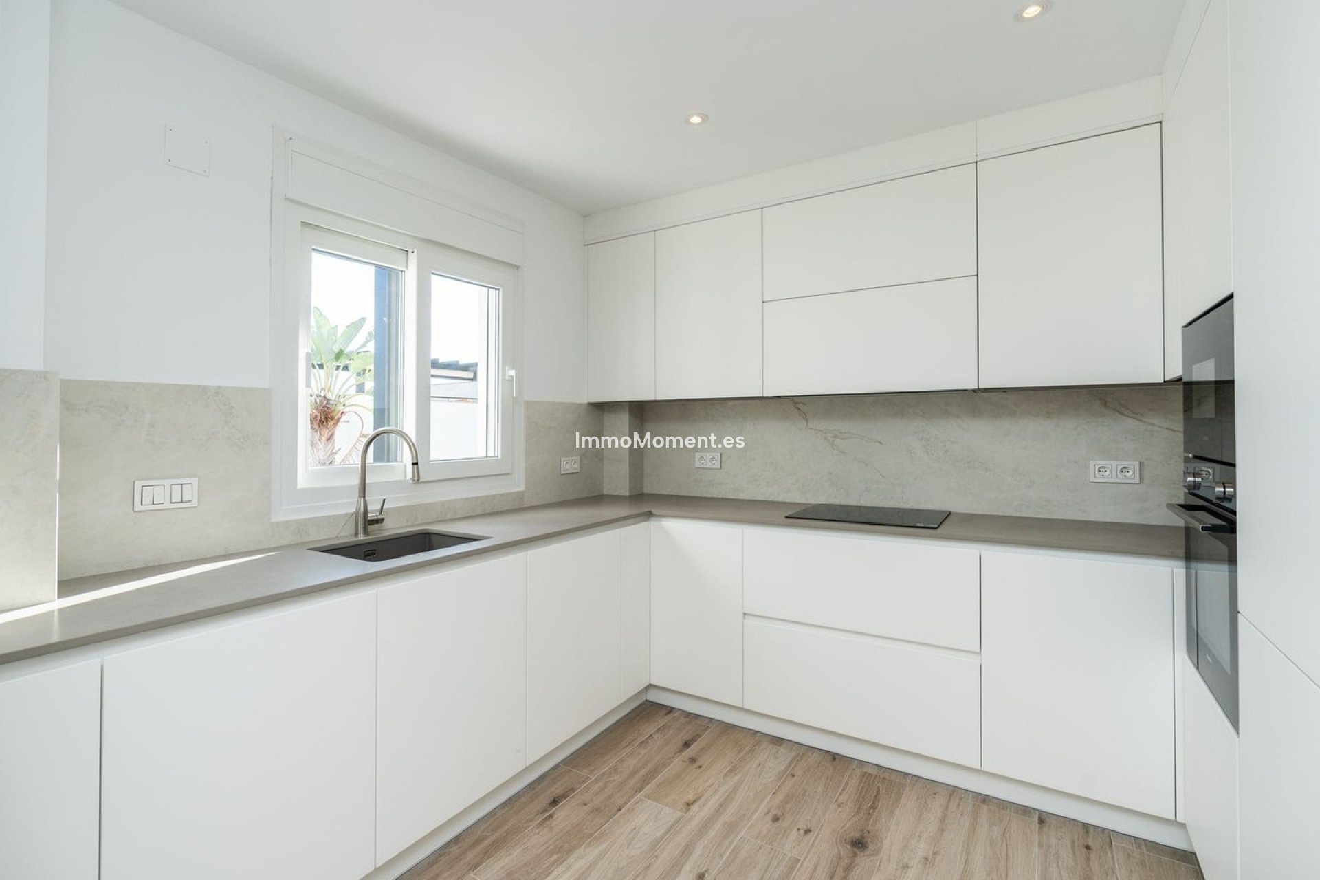 Resale - Apartment - Marbella - Santa Clara