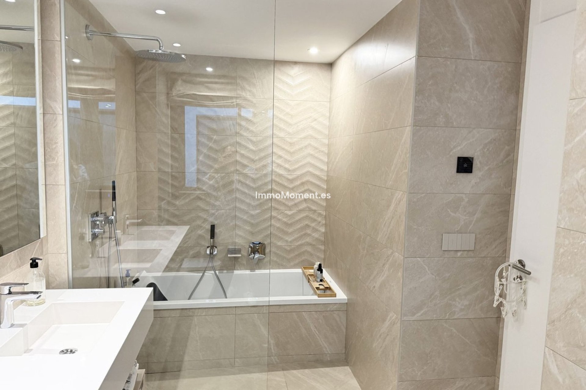 Resale - Apartment - Marbella - Santa Clara