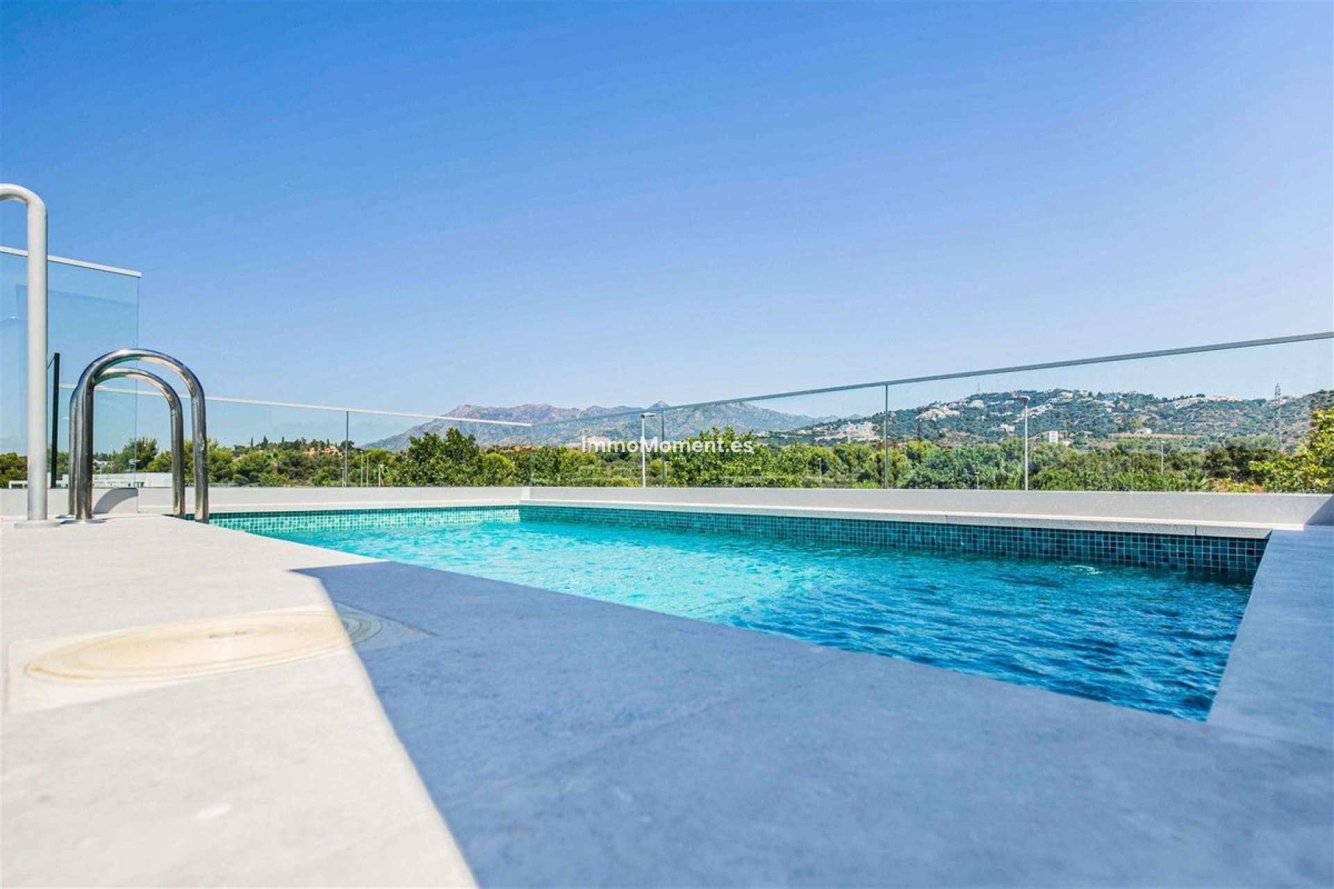 Resale - Apartment - Marbella - Santa Clara
