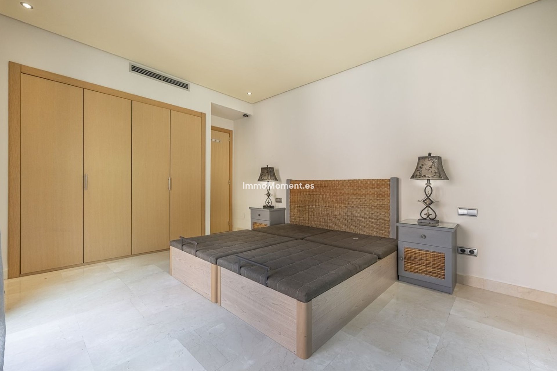Resale - Apartment - Marbella - Sierra Blanca