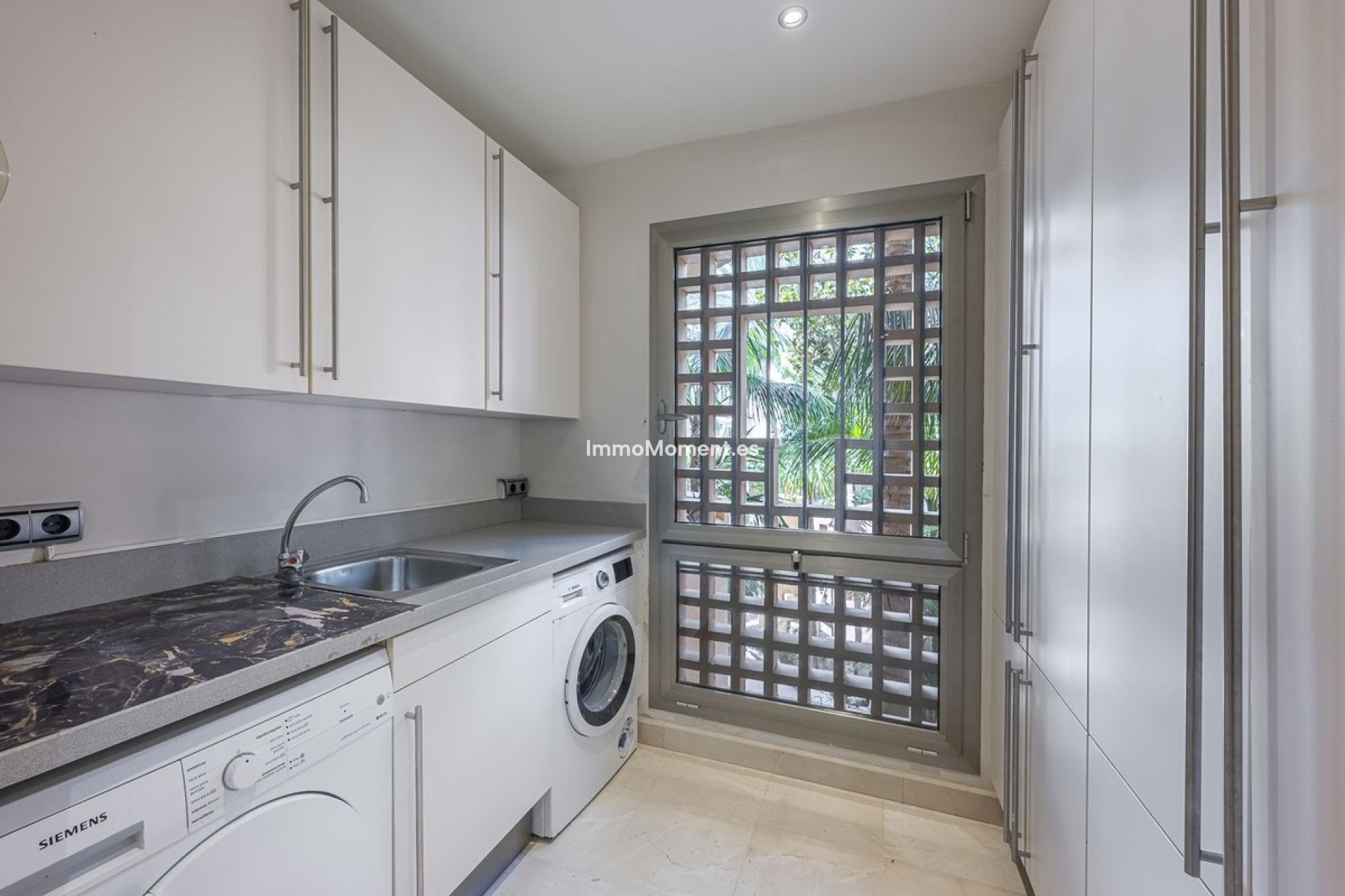 Resale - Apartment - Marbella - Sierra Blanca