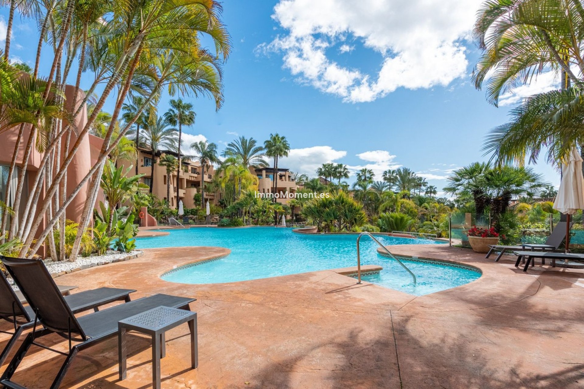 Resale - Apartment - Marbella - Sierra Blanca