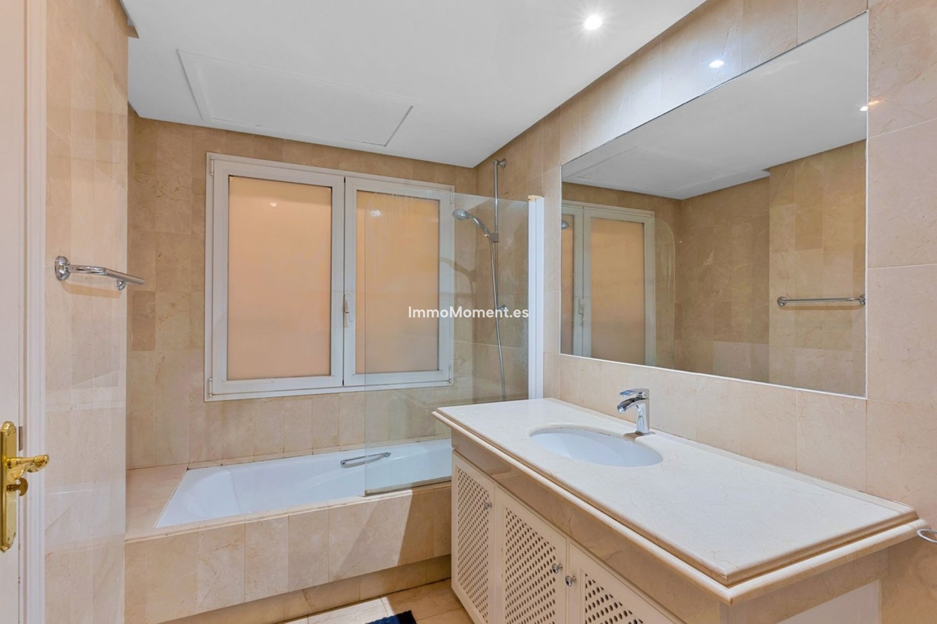 Resale - Apartment - Marbella - Sierra Blanca