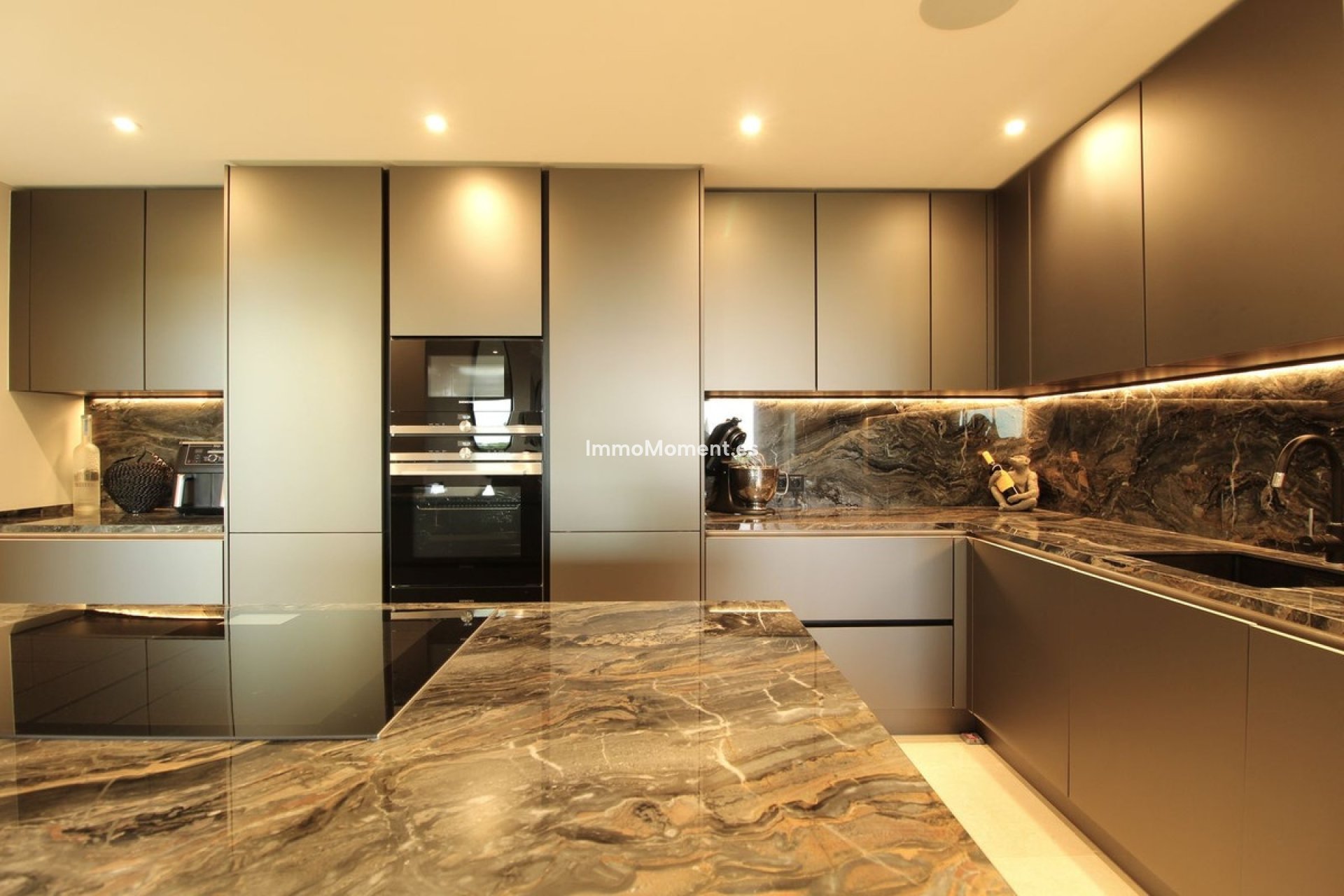 Resale - Apartment - Marbella - Sierra Blanca