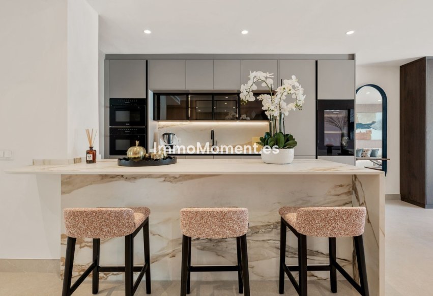 Resale - Apartment - Marbella