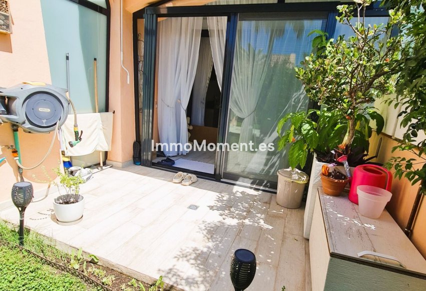 Resale - Apartment - Mijas - Calahonda