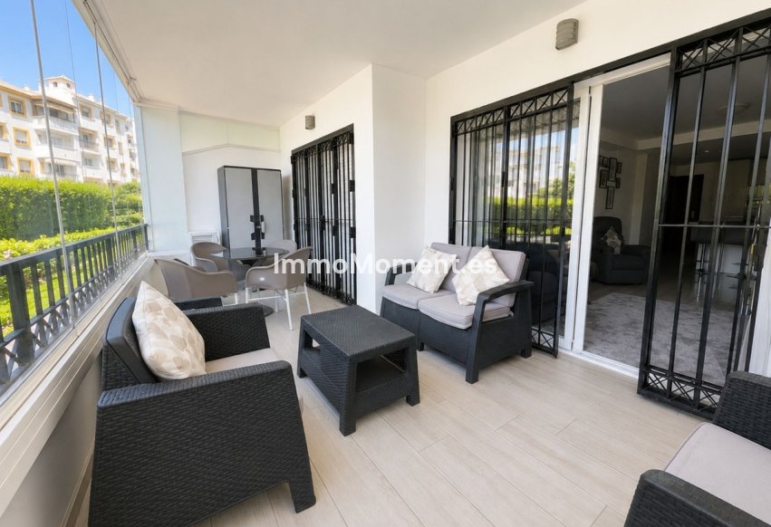 Resale - Apartment - Mijas - Calahonda