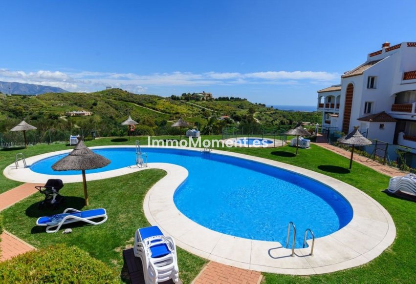 Resale - Apartment - Mijas Costa - Calahonda
